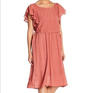 Superfoxx Peach Dress with Ruffle Sleeves NWOT